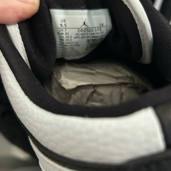 Women's Nike Air Jordan 1 Low SE Homage - Picture 6 of 7